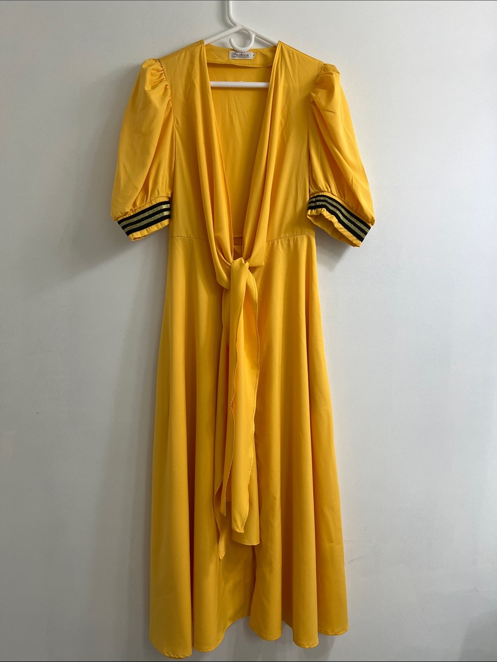 Yellow Tie-Front Midi Dress with Puff Sleeves